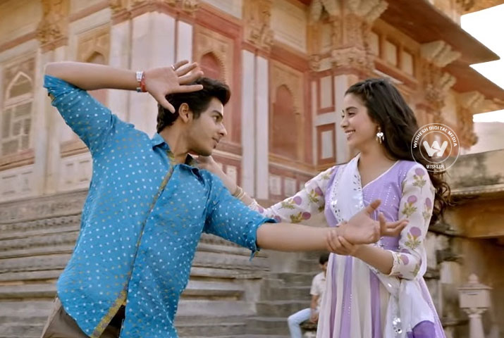 /media/k2/galleries/66770/Dhadak-04