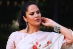 Anasuya Bharadwaj trolls, Anasuya Bharadwaj, anasuya s aunty remarks trending on twitter, Screenshot