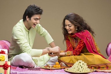 10 Best Rakhi Gifts for Your Sister