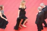 Julia Roberts, Cannes red carpet, startling style statement by julia roberts at cannes red carpet, Julia roberts