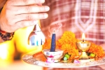 daily puja at home, perform puja at home, easy way to perform daily puja at home, Aarti
