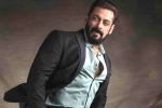 Chiranjeevi and Salman Khan latest updates, Chiranjeevi and Salman Khan news, salman khan joins the sets of chiranjeevi s next, Lucifer remake Chiranjeevi and Salman Khan latest updates, Chiranjeevi and Salman Khan news, salman khan joins the sets of chiranjeevi s next, Lucifer remake