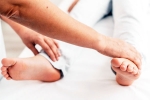 Swollen Feet problems, Swollen Feet disadvantages, swollen feet a sign of congestive heart failure, Haha