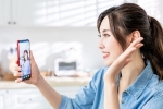 WhatsApp Video Calls features, WhatsApp Video Calls, whatsapp rolls out new effects for video calls, Group chat