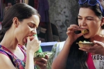 banana in rainy season, food, these 5 foods should be avoided in monsoon to stay healthy, Pakodas