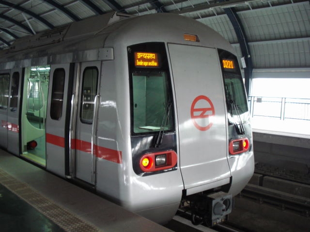 Metro rail works in full swing, 1st pillar by April end