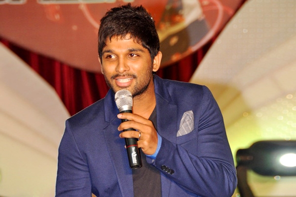 Bunny’s Heart Touching Gesture},{Bunny’s Heart Touching Gesture