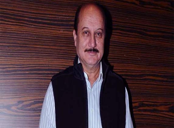 London: Anupam Kher honored with 'The Asian awards'