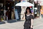 China, University, chinese university asks female students not to wear revealing outfits outrage sparks, High heels