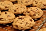 Tasty and Crunchy Chocolate Cookies Recipe, Biscuits Recipe, tasty and crunchy chocolate cookies recipe, Biscuits