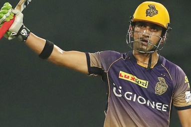 Gambhir, Narine help KKR beat KXIP by eight wickets