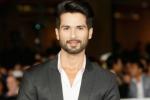 Vikas Bahl, Shahid Kapoor latest, shahid kapoor signs a new film, 100 crore club