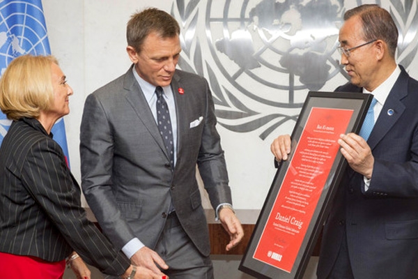 James Bond became U.N. Global Advocate!},{ James Bond became U.N. Global Advocate!