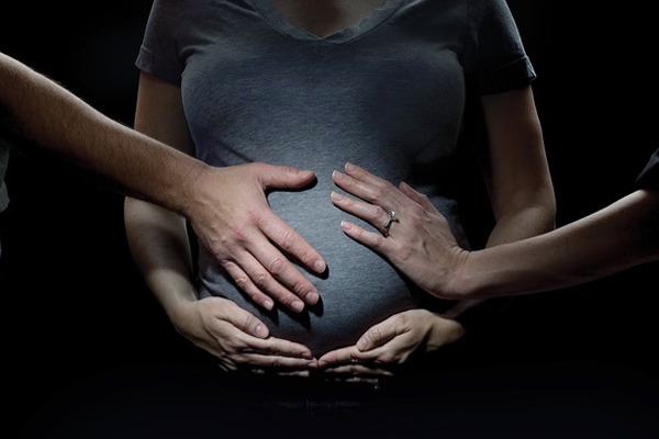 Lok Sabha Passes Bill Prohibiting Commercial Surrogacy